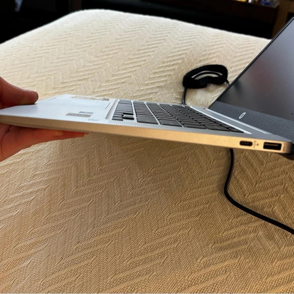 HP Chromebook - Sleek Black Laptop